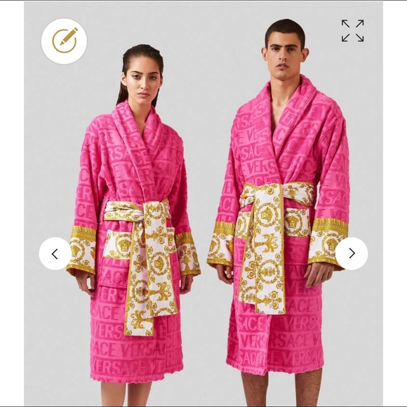 (SOLD)💗💛Versace Bathrobe💗💛 - Picture 3 of 4
